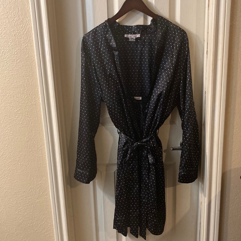 LINEA DONATELLA NIGHTGOWN/ROBE SET - Picture 1 of 5